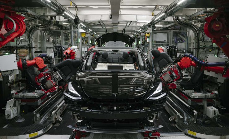 Elon Musk explained the rise in prices for Tesla by the increase in costs for rolled metal and other raw materials