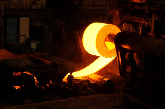 US Hot Rolled Steel Prices Exceed $ 1,800 /Ton