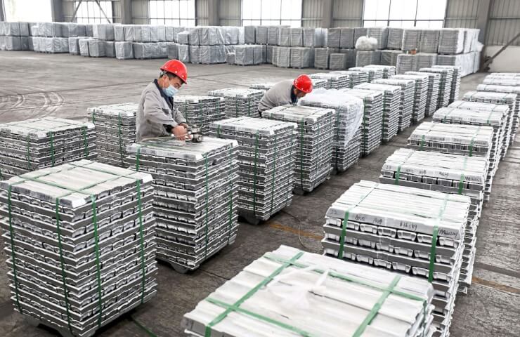 Chinese aluminum producers will benefit from the stoppage of trading in Russian metals on the LME - Platts