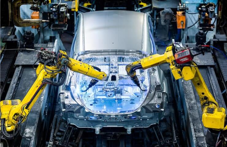 Nissan Switches to Low-CO₂ Japanese Steel and Green Aluminum