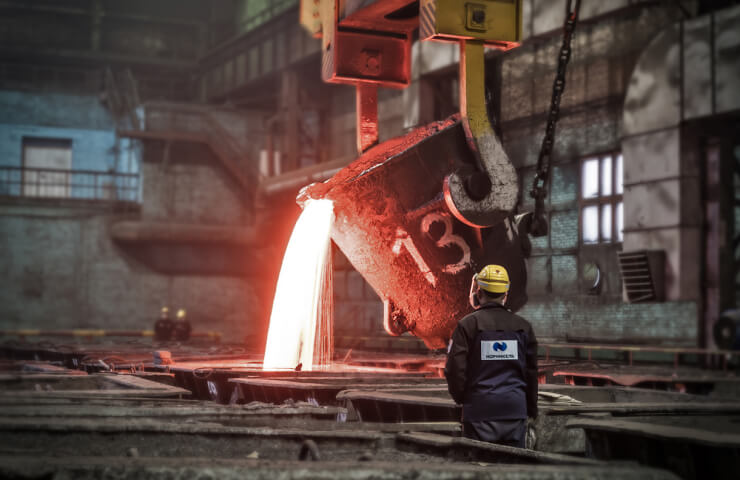 Shares of Norilsk Nickel and Rusal fell amid soaring prices for copper and aluminum