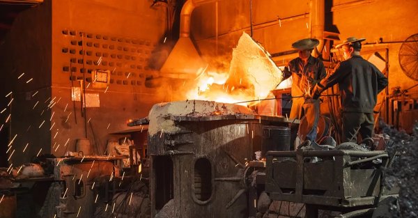 Chinese steel giant urges to avoid strict production controls