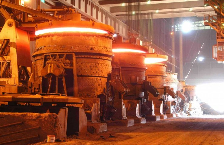 Chinese steel mills face layoffs