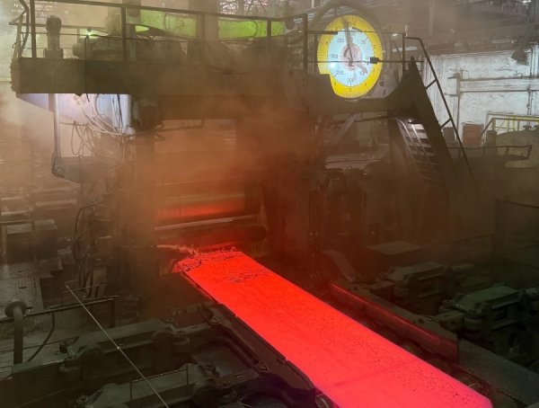 "Ashinsky Metallurgical Plant" completed the overhaul of mill 2850