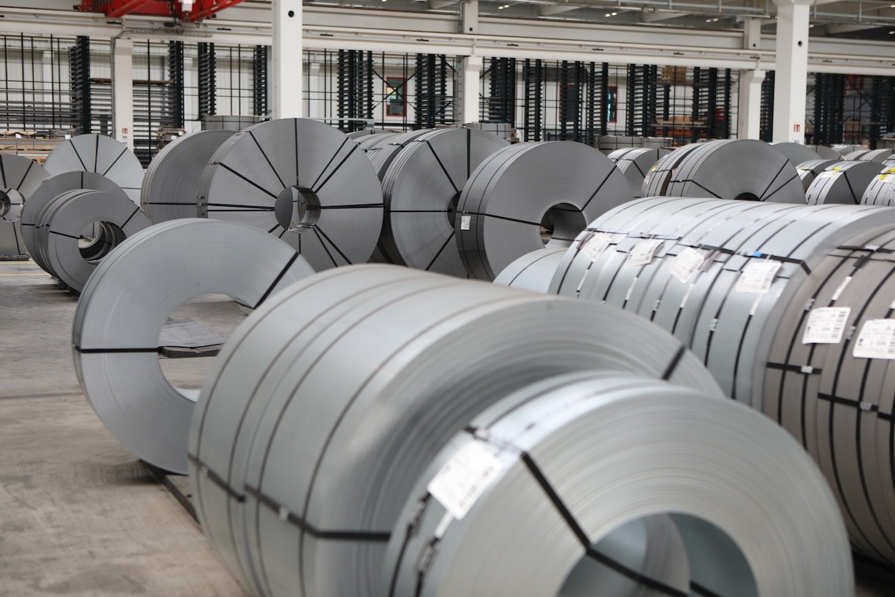 The European HRC steel market remains calm, expecting a revival in January
