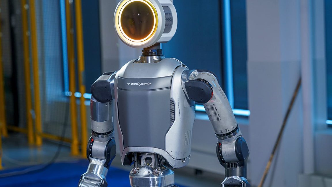 Humanoid robots in the steel industry: Atlas unveiled at CES 2026