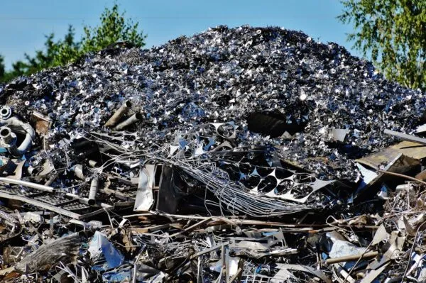 Ukrzaliznytsia wants to sell thousands of tons of non-ferrous scrap metal