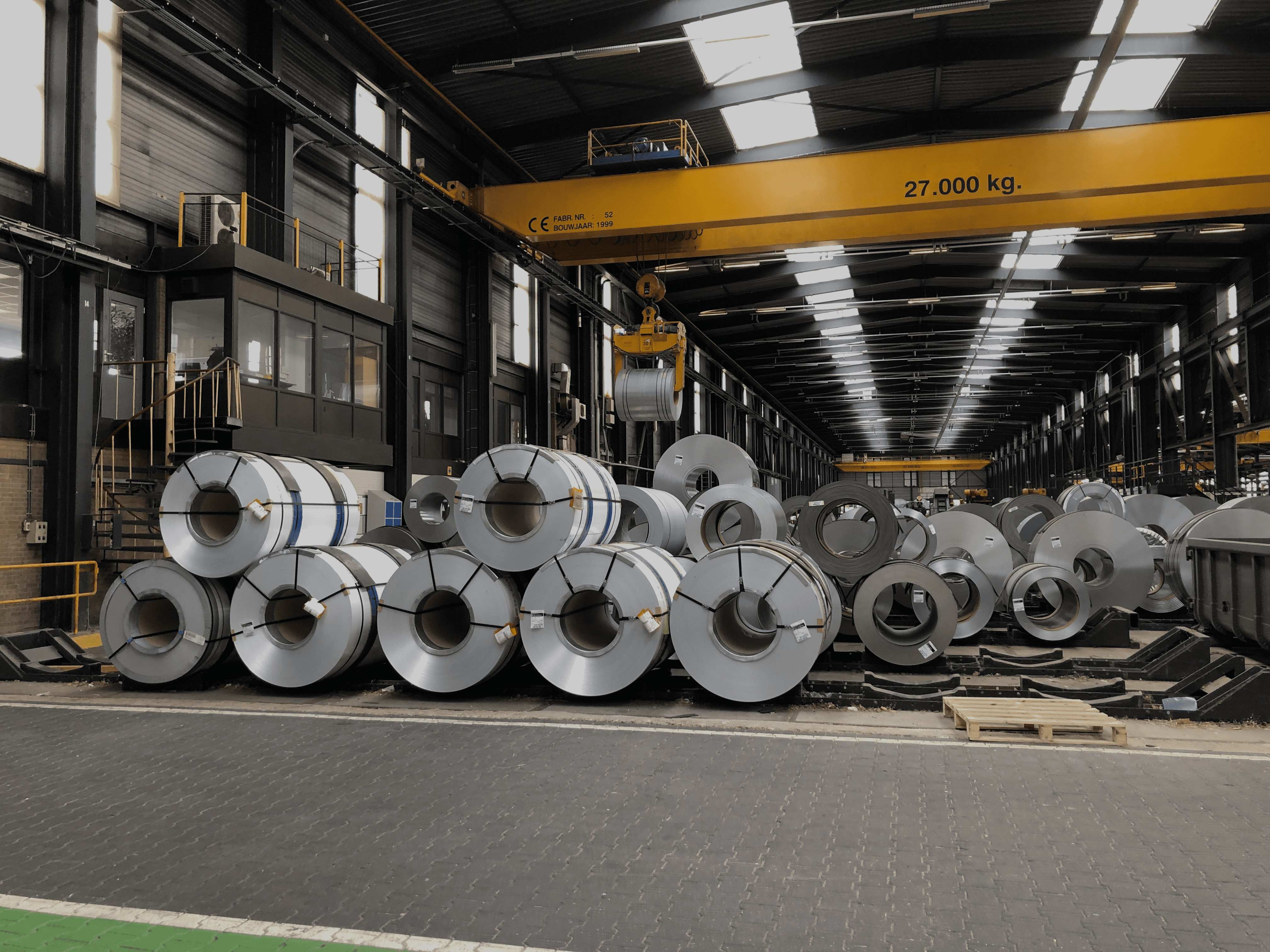 Trading activity in the European HRC steel market remains low due to high inventories and uncertainty.