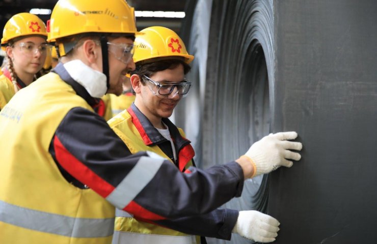 Mariupol plant named after Ilyich produced the first 20 thousand tons of galvanized steel of European quality