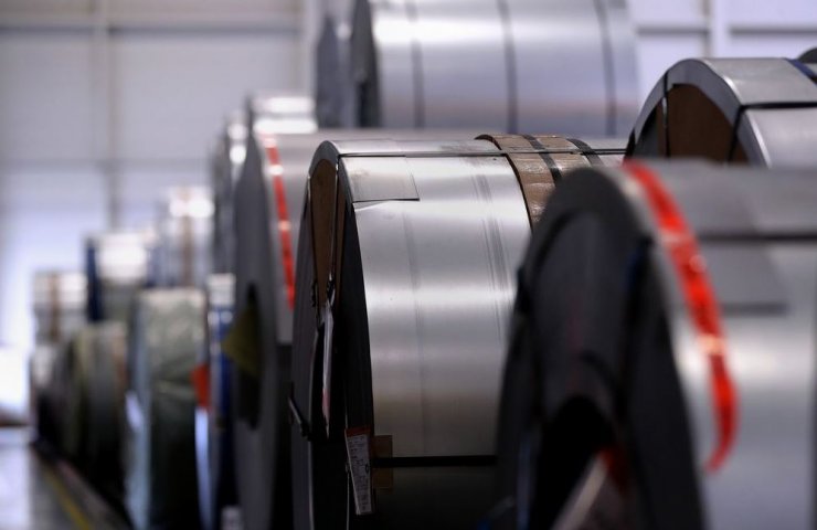 The European Commission initiated a new investigation on steel imports to extend quotas