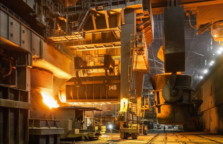 НЛМК: котировки слябов на базисе FOB Черное море снизились на 21%