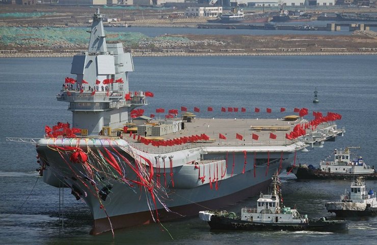 Китай ввел в эксплуатацию второй авианосец и готовится спустить на воду третий