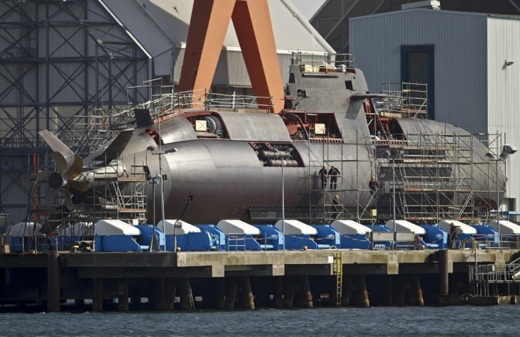 Reuters: ThyssenKrupp ведет переговоры о привлечении инвестора в военное судостроение
