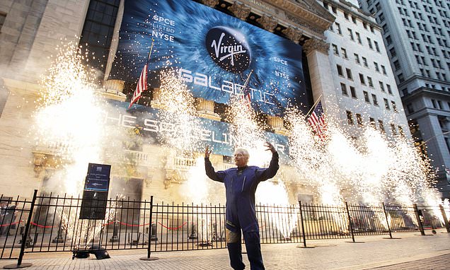 Virgin Galactic подписала соглашение с NASA о доставке на МКС коммерческих пассажиров