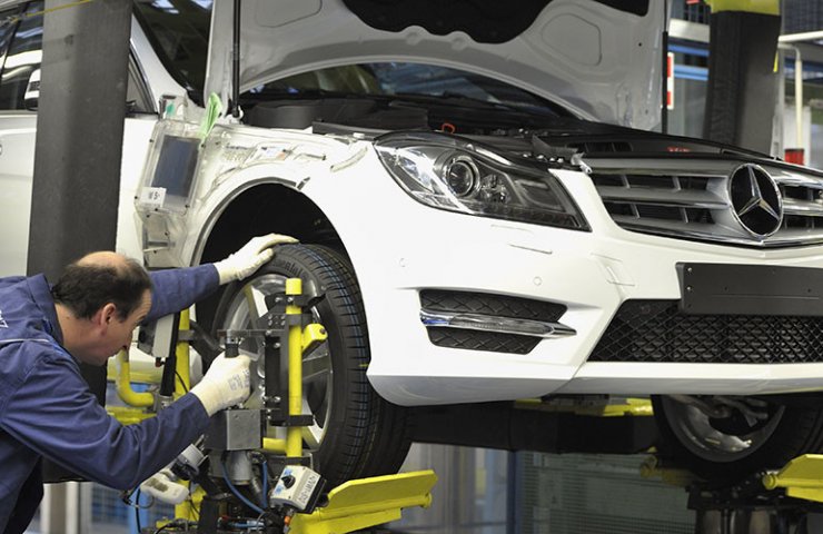 Автомобильный рынок России сократился на 9,1% по итогам 2020 года