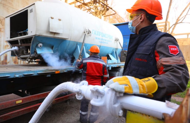 Запорожсталь в апреле безвозмездно передала больницам 370 тонн медицинского кислорода