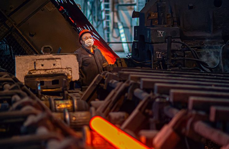 На Азовстали заявили о полной потере внешних рынков для сортового металлопроката