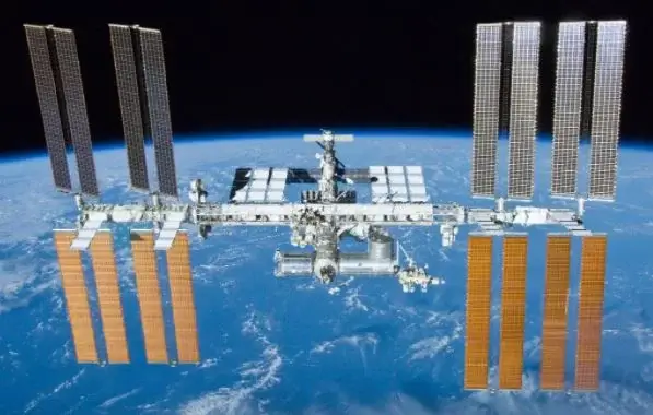 НАСА объявило о разработке  трех коммерческих космических станций