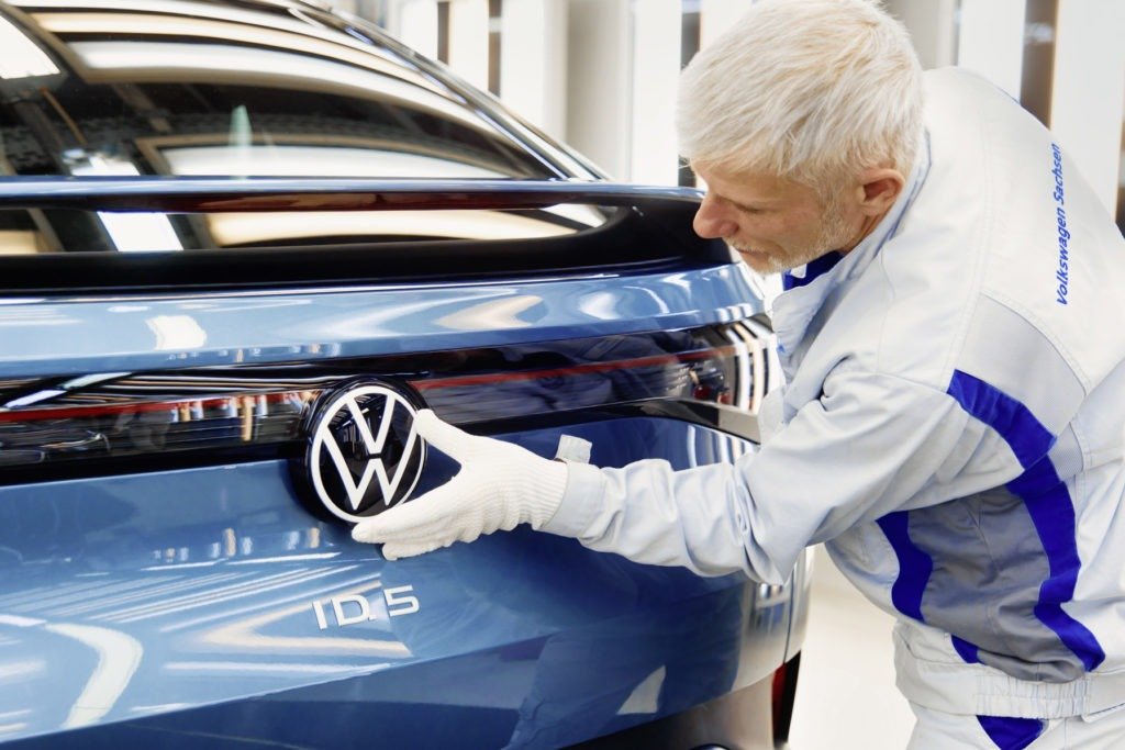 VW впервые закрывает завод в Германии