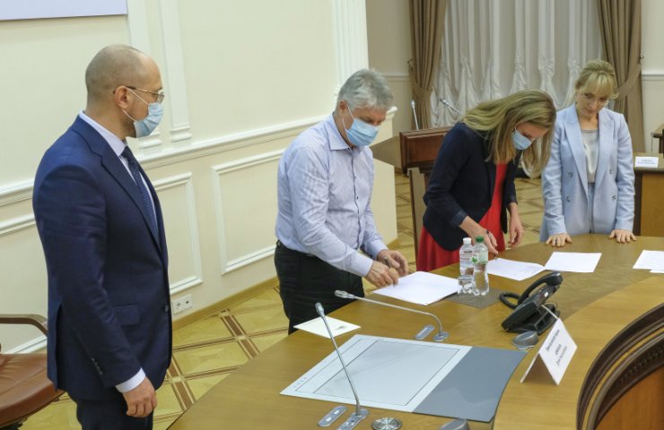 Міненерго уточнило положення меморандуму з інвесторами про сонячній енергетиці