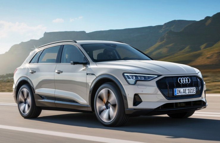 Інноваційні матричні фари на Audi E-Tron