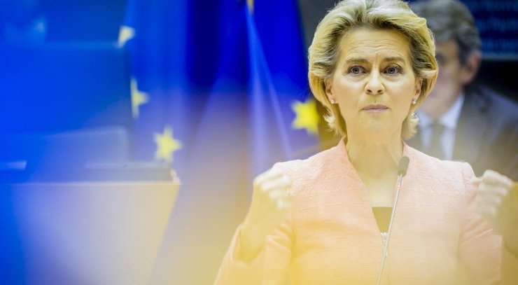 Єврокомісія заявила про скорочення викидів в промисловості на 2% до 30-річного мінімуму