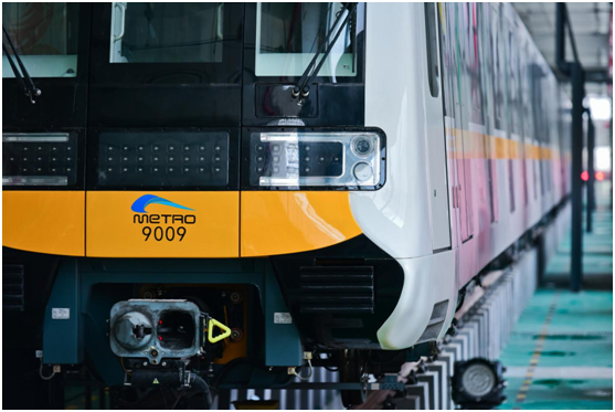 Перша на заході Китаю повністю автоматична лінія метро заробила в Ченду