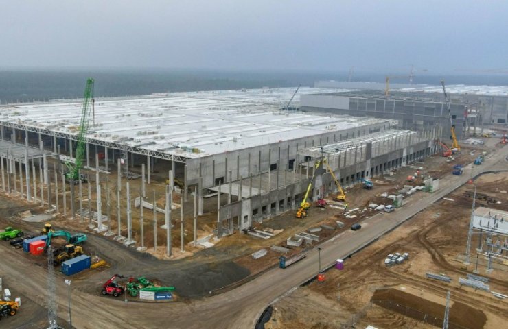 Будівництво Берлінської Гігафабрікі Tesla знову зупинено