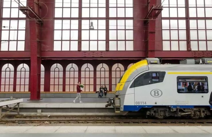 Бельгія заборонила авіарейси і поїзда з Великобританії через нового штаму коронавируса