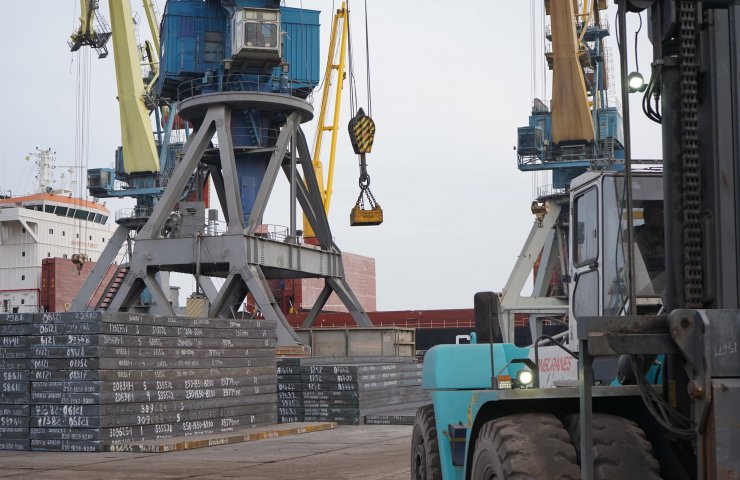 Українські порти в 2020 році обробили близько 160 мільйонів тонн вантажів