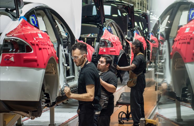 Tesla запустить виробництво електромобілів в Індії