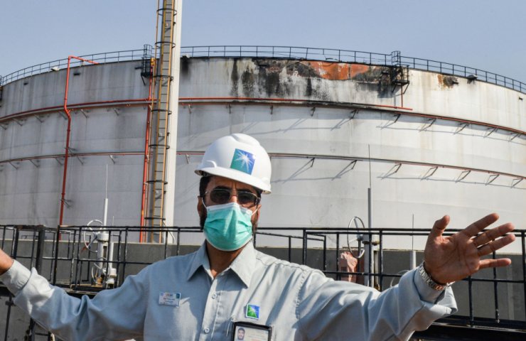 Чистий прибуток Saudi Aramco скоротилася за 2020 рік майже в два рази