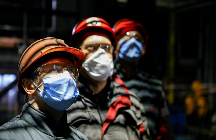 «Запоріжсталь» в допомогу запорізьким лікарням передає медичний кисень