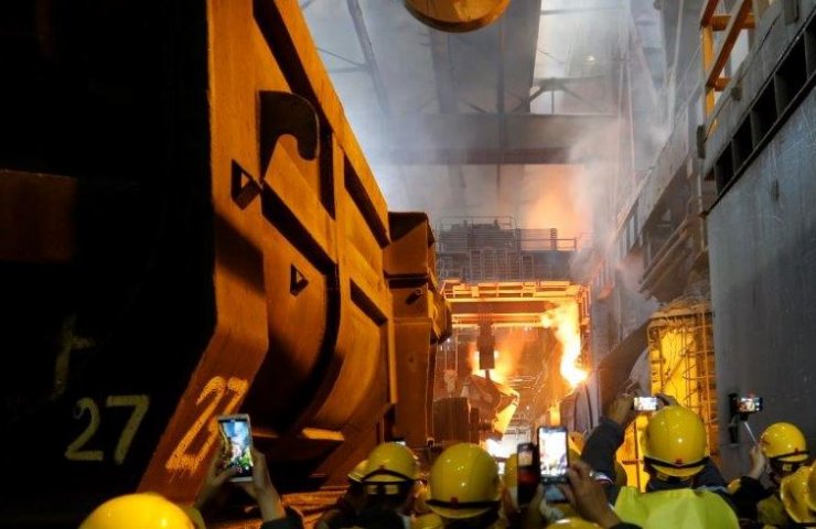 Метінвест не хоче продавати третім особам чавун Дніпровського металургійного комбінату
