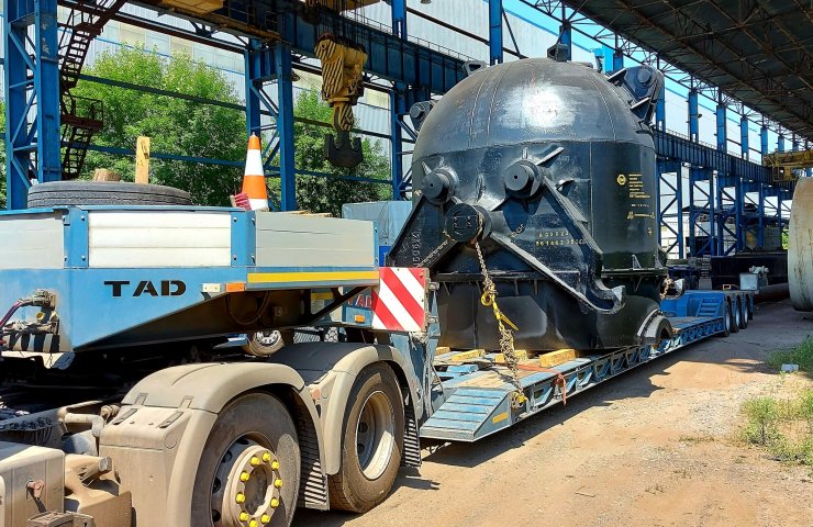 Енергомашспецсталь відвантажила Запоріжсталі стотонний чавуновозних ківш