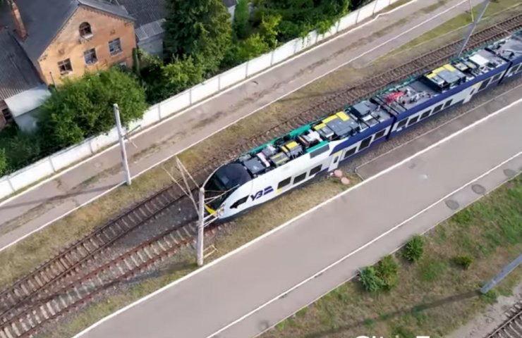 Україна купить 90 швейцарських поїздів Stadler за кредит, який дасть Швейцарія