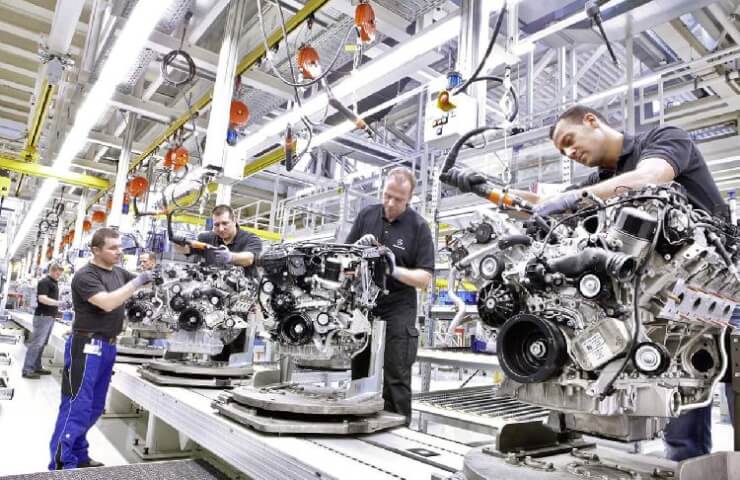 Уповільнення у світовому автомобільному секторі впливає на ціни на сталь.