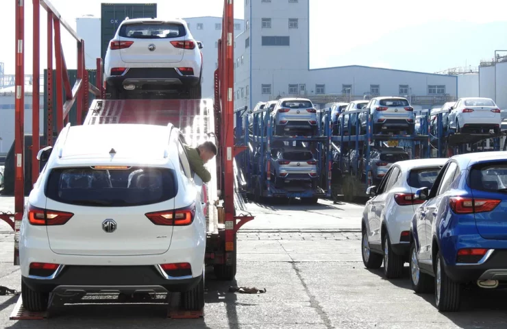 У січні-квітні експорт автомобілів із Китаю зріс майже на 40%
