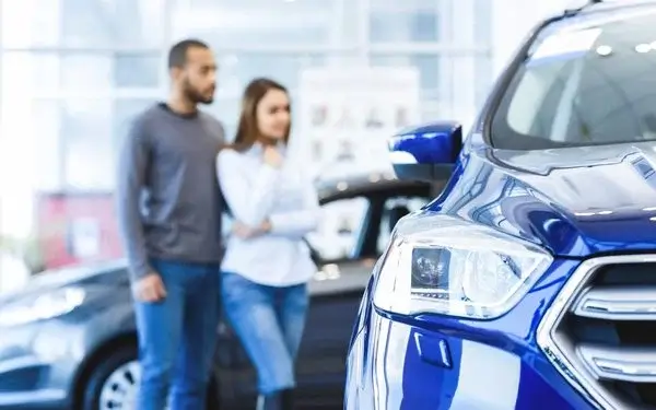 Європейці різко скоротили покупку нових автомобілів