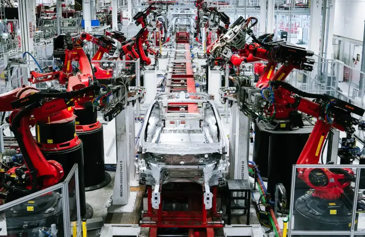Tesla прагне утримати падіння продажу в Китаї за рахунок знижок на страховку