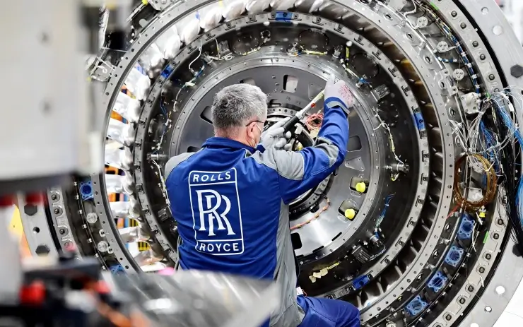 Робітники Rolls-Royce отримали рекордну надбавку до зарплати до 17,6%