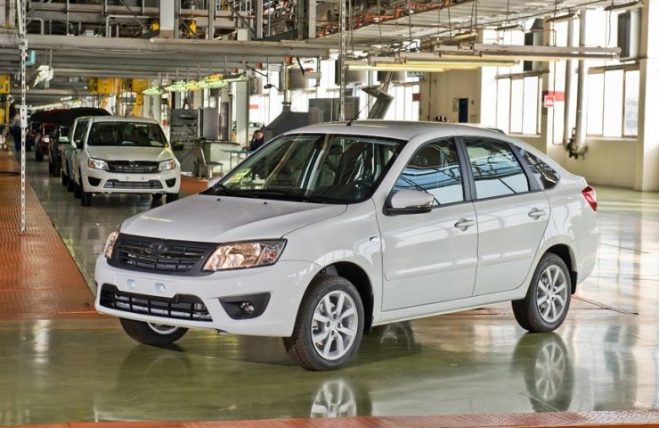 Продажі LADA Granta виросли за рік у півтора рази