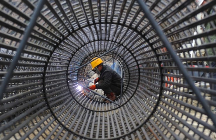 Moody  's прогнозує уповільнення зростання попиту на сталь в Росії